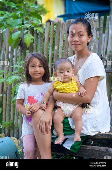 Pinay Mother Porn Videos .